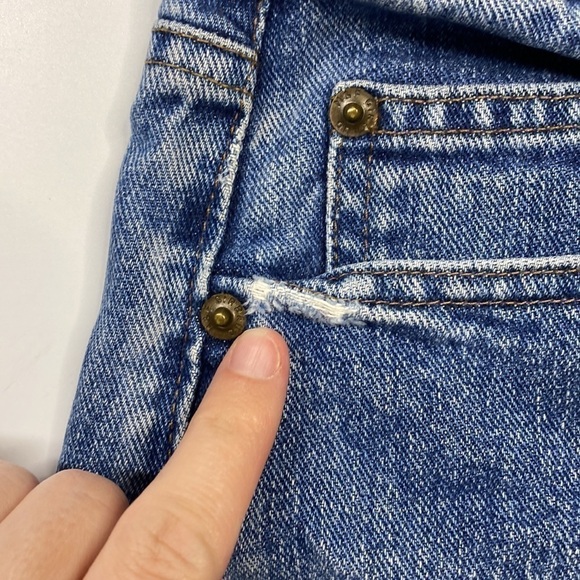 Marithe Francois Girbaud Hi-Rise Raw Hem Denim Shorts Size 7/8 - Picture 13 of 14